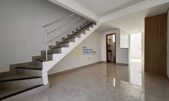 Imagem 2: Casa Geminada à Venda - 2 Suítes - 1 Vaga - 88m² - Área Externa - Piratininga BH