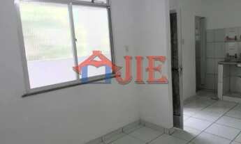 Imagem 2: Imóvel para aluguel possui 30 metros quadrados com 1 quarto em Guadalupe - Rio de Janeiro