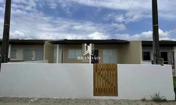 Imagem 2: Casa Reformada em Condomínio com Lazer Completo