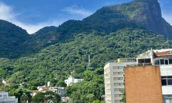 Imagem 2: Apartamento em Rua Tranquila no Jardim Botânico