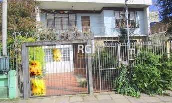 Imagem 2: Casa para Venda - 270m², 3 dormitórios, sendo 1 suites, 2 vagas - Menino Deus