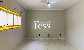 Imagem 4: ALUGA - Casa residencial térrea com edícula de 3 e 2 dormitórios com 2 vagas de garagem co