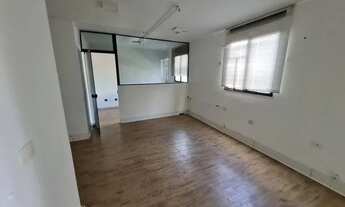 Imagem 7: Sala em Santana dupla de 70 m² com 2 banheiros e 2 vagas com manobrista