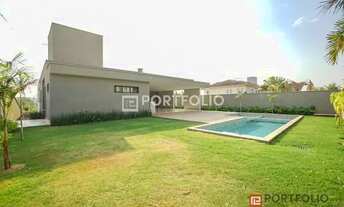 Imagem 3: Casa de condomínio sobrado para venda possui 485 metros quadrados com 4 quartos