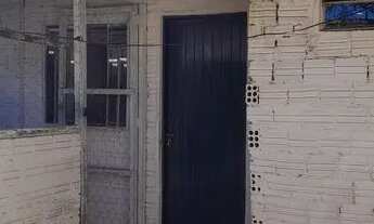 Imagem: ALUGA-SE KITINETE 4 peças