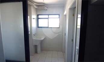 Imagem 5: Apartamento de 110m2 com três dormitórios sendo uma suite,duas vagas, no bairro de Jardim