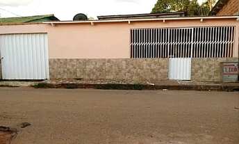 Imagem: Aluga-se uma casa no Mocinha Magalhães