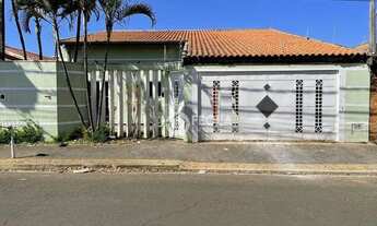 Imagem: Casa com 3 dormitórios para alugar, 142