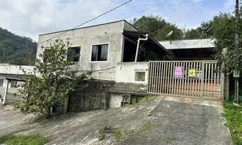 Imagem 3: Casa para Venda em Guaramirim, Figueirinha, 3 dormitórios, 1 suíte, 1 banheiro, 1 vaga