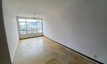 Imagem 4: Excelente apartamento com vista indevassável e vaga de garagem, composto por sala em 2 amb