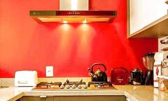 Imagem 6: Casa para aluguel e venda possui 500 metros quadrados com 5 quartos.