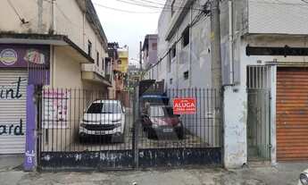 Imagem 3: Casa com quarto, cozinha, banheiro