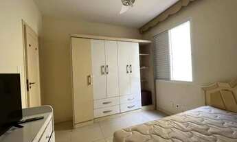 Imagem: Moças dividem 550reais promoção