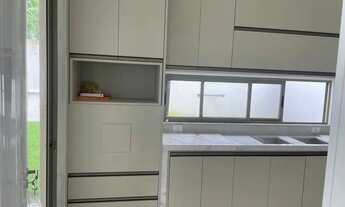 Imagem 4: LINDA CASA COM ARMÁRIOS NA PRISCILA DUTRA