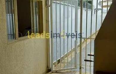 Imagem 3: Casa para Venda em Ribeirão Preto, Jardim independência, 2 dormitórios, 1 banheiro, 1 vaga