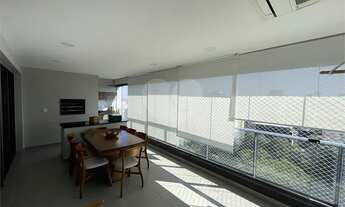 Imagem 4: Apartamento -Região de Pinheiros, andar alto com 3 quartos, sendo 1 suíte, varanda com Chu