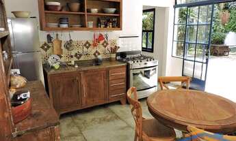 Imagem 2: Granja Velha - Colonial, linda e ampla! 5 dorms / 3 sts - Rua FECHADA!