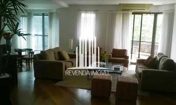 Imagem: Apartamento de 270m² com 4 suítes, 5 banheiros