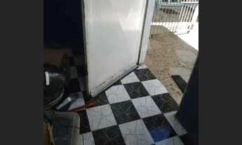 Imagem: Alugo estúdio com banheiro pra comércio