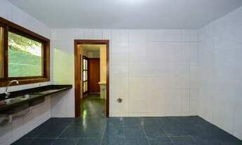 Imagem 7: Casa tipo para venda com 5 quartos, 350m²