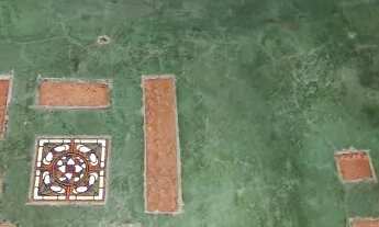 Imagem 5: Terreno enorme com muita benfeitoria em rua fechada e pavimentada