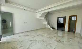 Imagem 2: Casa geminada para aluguel, 3 quartos, 1 suíte, 2 vagas, Santa Mônica - Belo Horizonte/MG