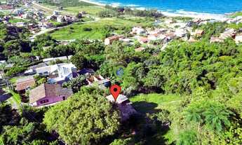 Imagem 2: Ótima Casa Semi-Mobiliada à venda na Praia da Gamboa em Garopaba