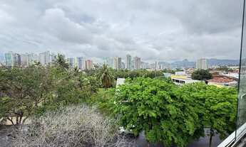 Imagem: Cobertura de 75m2 com vista para o canal