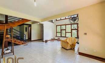 Imagem 5: Casa com 4 dormitórios à venda, 276 m² por R$ 1.750.000,00 - Comary - Teresópolis/RJ