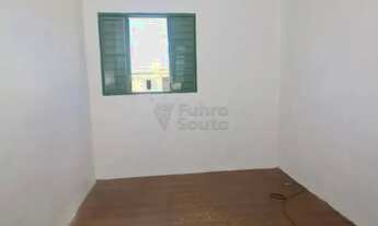 Imagem: Parte Superior com 2 Dormitórios na Rua