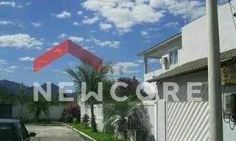 Imagem: Casa de condomínio em Caminho da Matriz