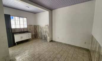Imagem: Casa de fundo 1 dorm Proxima a João Dias