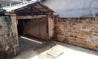 Imagem 4: Alugo uma casa com 2 quartos 1 sala 1 área 1 cozinha 1 banheiro com quintal e 1 garagem