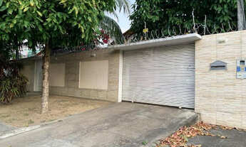 Imagem: Casa em frente ao bosque dos papagaios