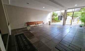 Imagem 3: Ampla sala comercial, com 34m2, piso cerâmico, clara e arejada, de frente, com ar condici