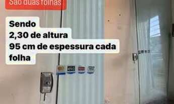 Imagem: Vendendo porta de vidro temperada