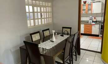 Imagem 6: Sobrado para venda possui 124 metros quadrados com 3 quartos em Monte Castelo - Campo Gran