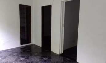 Imagem 2: Alugo Apartamento de 2/4 frente ao parque de pituacu