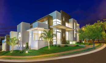 Imagem 7: Casa a Venda no Condomínio Chácaras Odete em Bauru / SP com 4 suítes