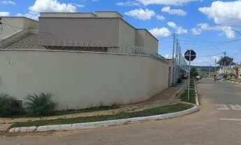 Imagem: Casa de esquina, 3Q, Senador Canedo