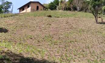 Imagem 7: Chácara à Venda próx. de Campo Largo - PR, Com Casa, Riacho, Energia, Vista Deslumbrante!