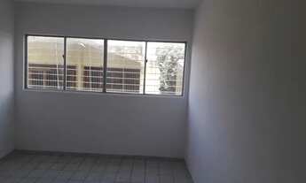 Imagem 6: Vendo apto com 2 qtos sociais mais um de serviço em Pau Amarelo. 74 m2 área útil. 100 m da