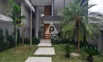 Imagem: Casa à venda, 4 quartos, 4 suítes, 3 vagas