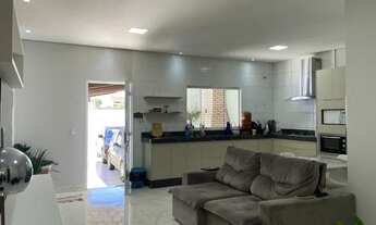 Imagem 2: Qnj- Casa 3qts reformada e com lazer