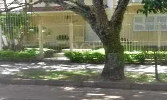 Imagem 4: Vende ampla casa no Bairro Jardim Planalto com 278m² de área privativa, possui 03 dormitór