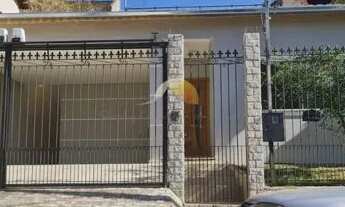 Imagem 2: Casa para venda possui 360 metros quadrados com 3 quartos em Pinheirinho - Itajubá - MG