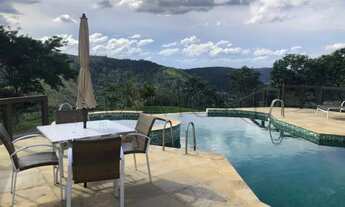 Imagem 5: Casa de condomínio para venda possui 350 metros quadrados com 5 quartos