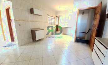 Imagem: Casa para aluguel 3 quartos em Jardim Bandeirantes