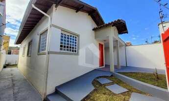 Imagem 2: Casa com 3 dormitórios para alugar, 105 m² por R$ 1.894,00/mês - Jardim das Acácias - Poço