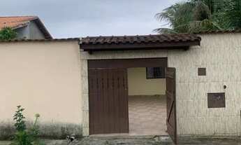 Imagem: Casa com piscina em Itanhaém/SP. Leia o